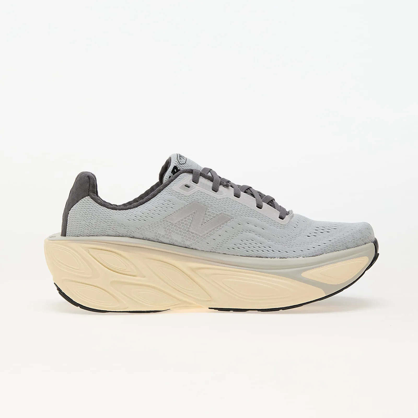 New Balance Freshfoam More V5