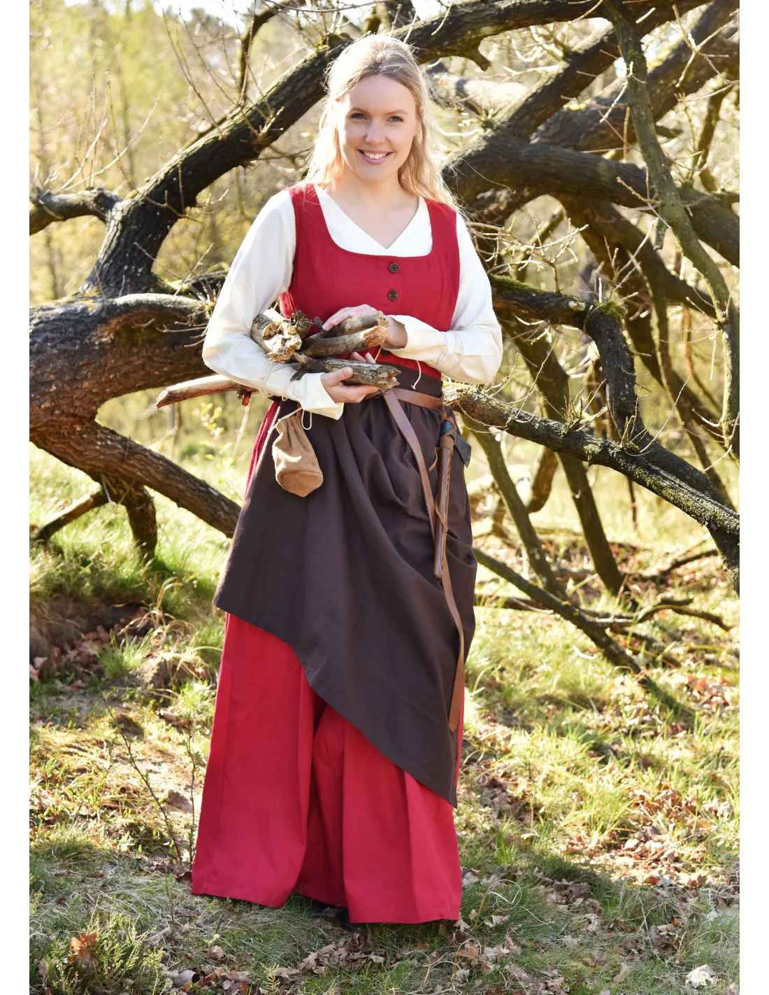 Vestido medieval sin mangas Lene en rojo
